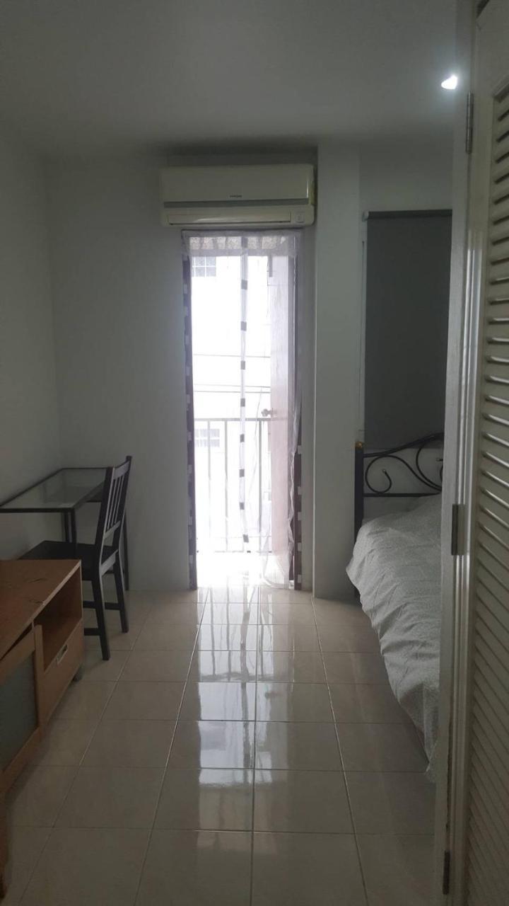 Js Mansion Hotel Bangkok Luaran gambar