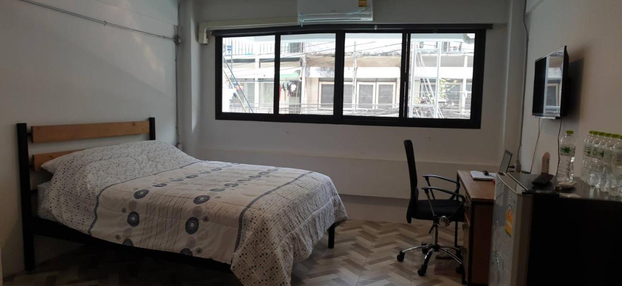 Js Mansion Hotel Bangkok Luaran gambar