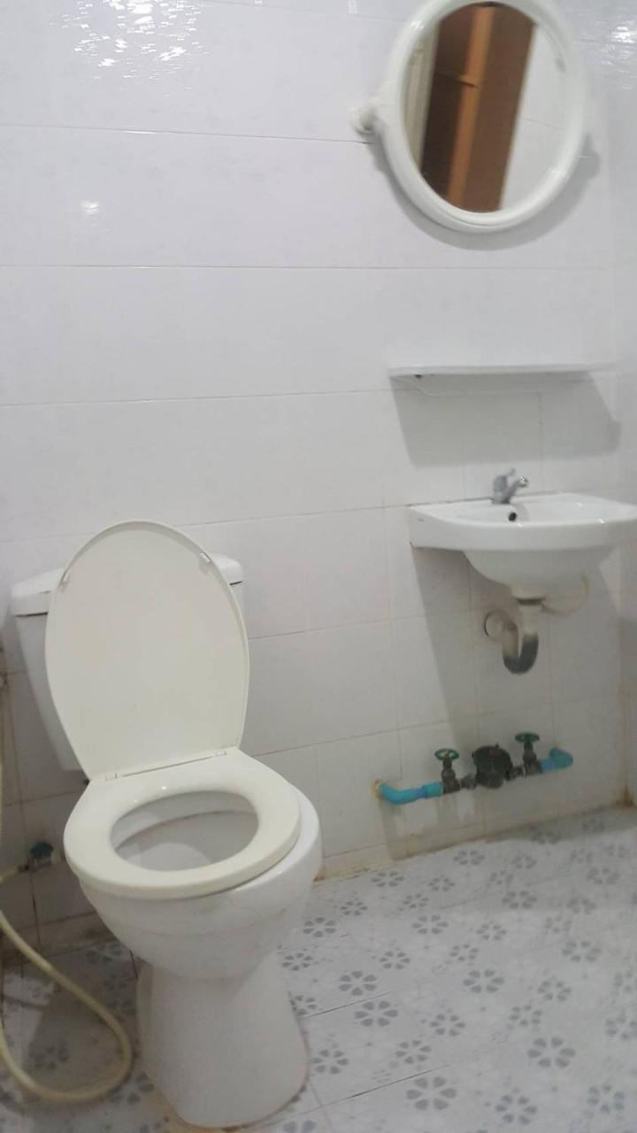 Js Mansion Hotel Bangkok Luaran gambar
