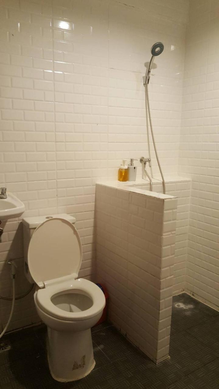 Js Mansion Hotel Bangkok Luaran gambar